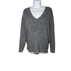 LOOK by M New York Gray V Neck Sweater Womens Medium Soft Knit Relaxed